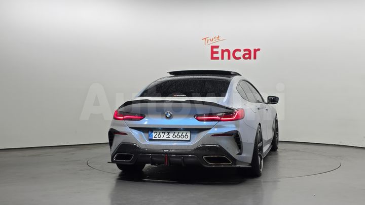 BMW 8 Series 2021 — 4