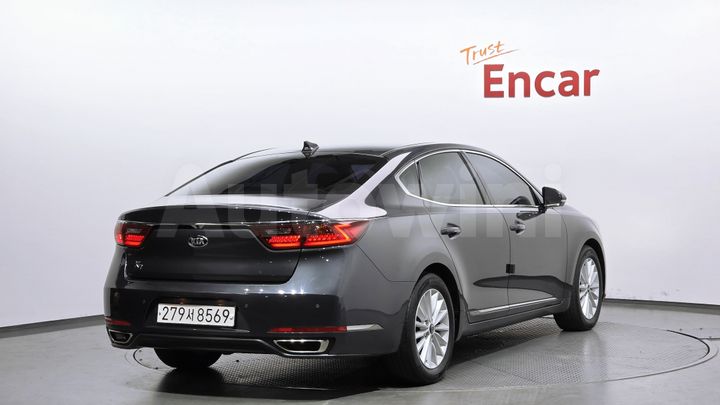 Kia K7 2019 — 2