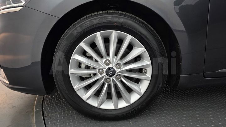 Kia K7 2019 — 5