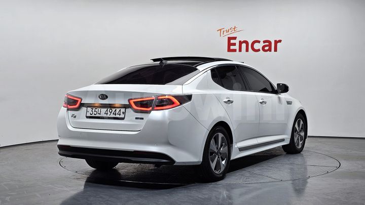 Kia K5 2014 — 2