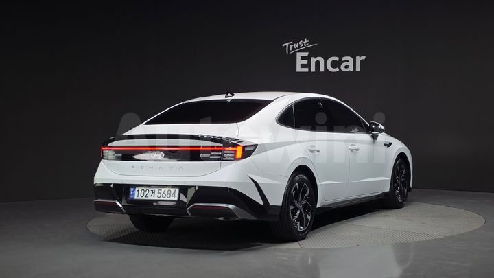 Hyundai Sonata 2025 — 2