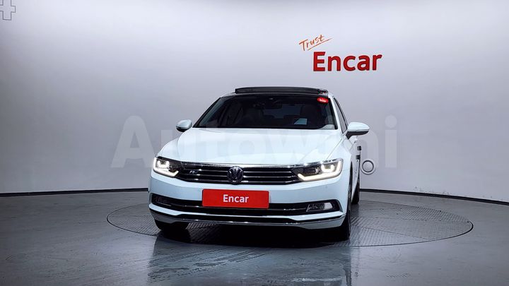 Volkswagen Passat 2018 — 3