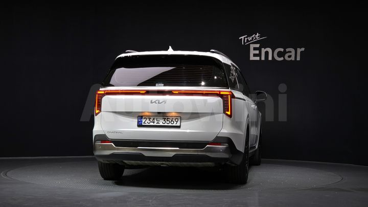 Kia Carnival 2025 — 4
