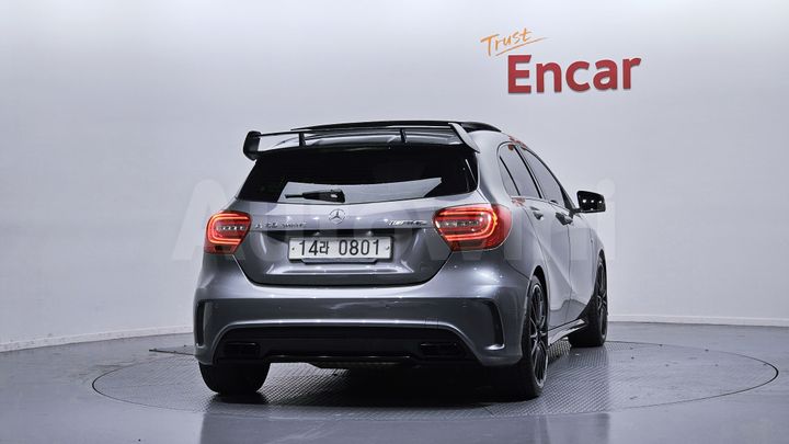 Mercedes Benz A Class 2015 — 4