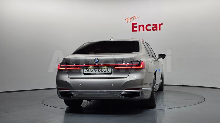 BMW 7 Series 2021 — 4