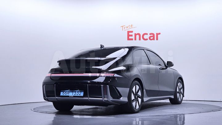 Hyundai Ioniq 2023 — 2