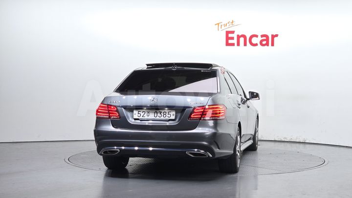 Mercedes-Benz E Class 2016 — 4