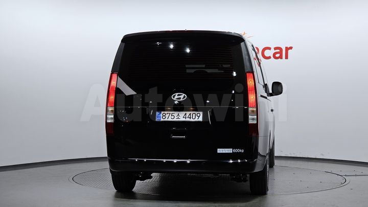 Hyundai Staria 2025 — 4