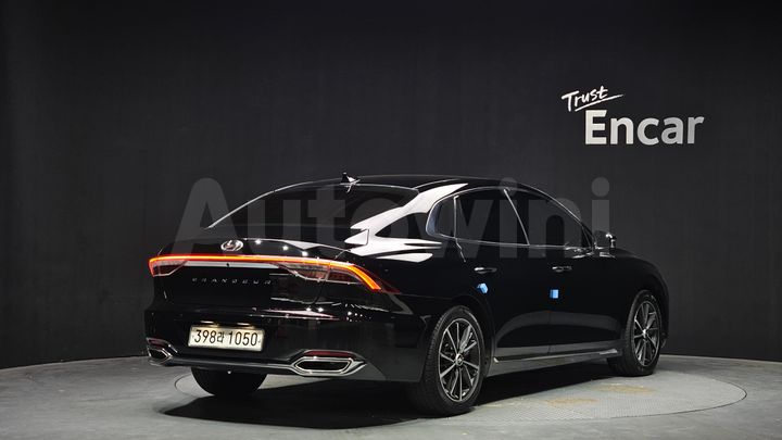 Hyundai Grandeur 2023 — 2