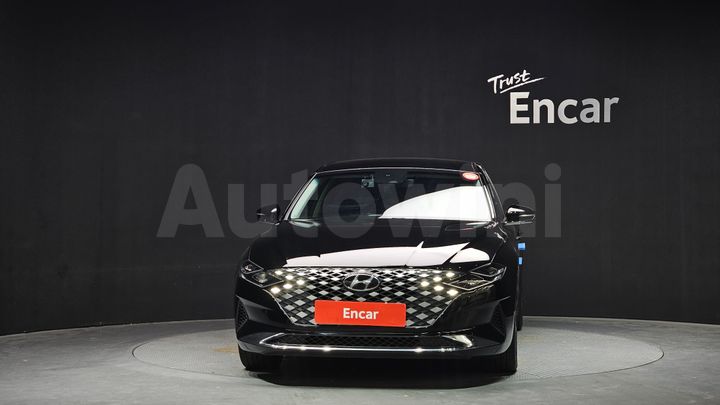 Hyundai Grandeur 2023 — 3
