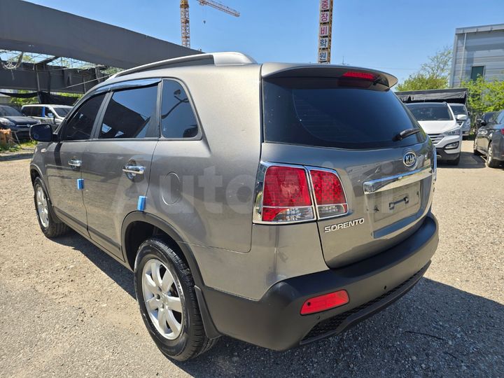 Kia Sorento 2010 — 4