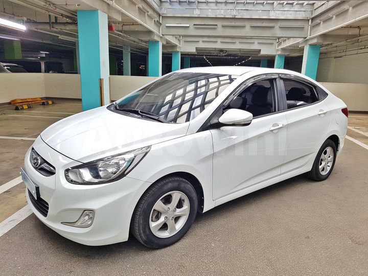 Hyundai Accent 2014 — 2