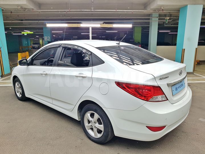 Hyundai Accent 2014 — 5
