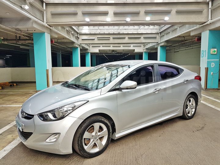 Hyundai Avante 2012 — 3