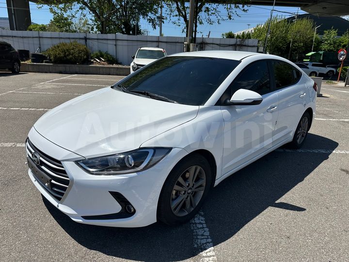 Hyundai Avante 2016 — 3