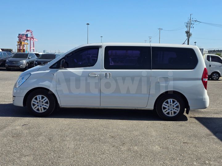 Hyundai Starex 2017 — 3