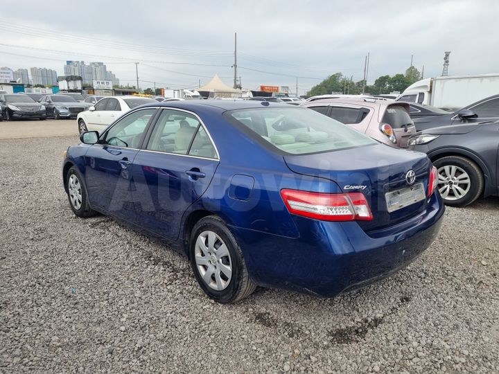 Toyota Camry 2010 — 3