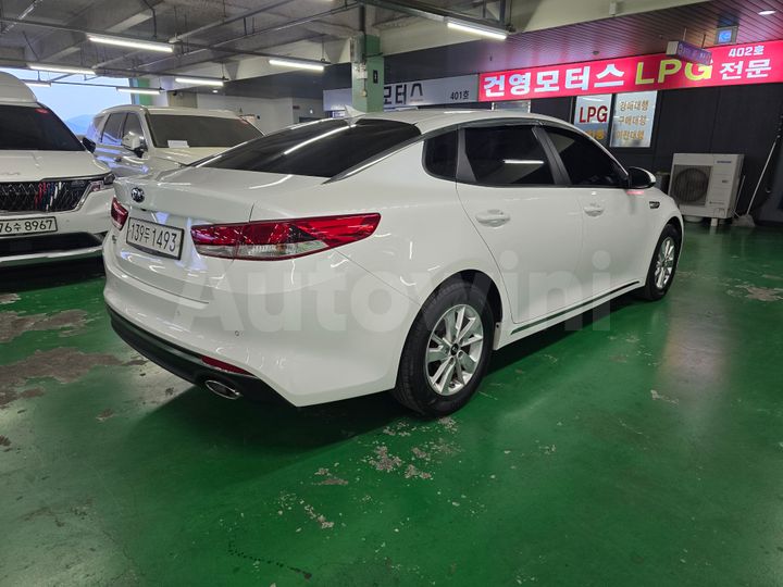 Kia K5