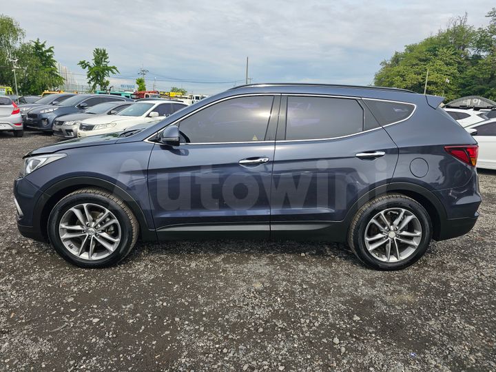 Hyundai SantaFe 2017 — 2