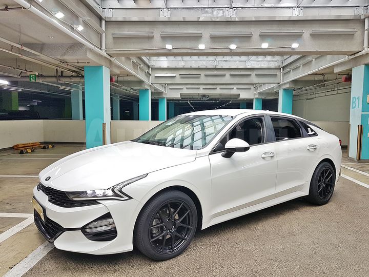 Kia K5 2021 — 2