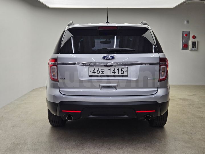 Ford Explorer 2015 — 4