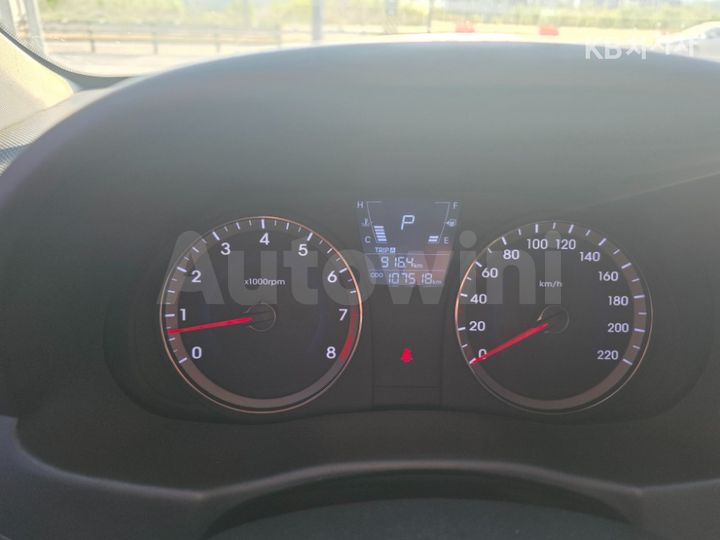 Hyundai Accent 2011 — 5