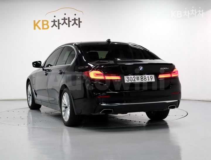 BMW 5 Series 2021 — 4