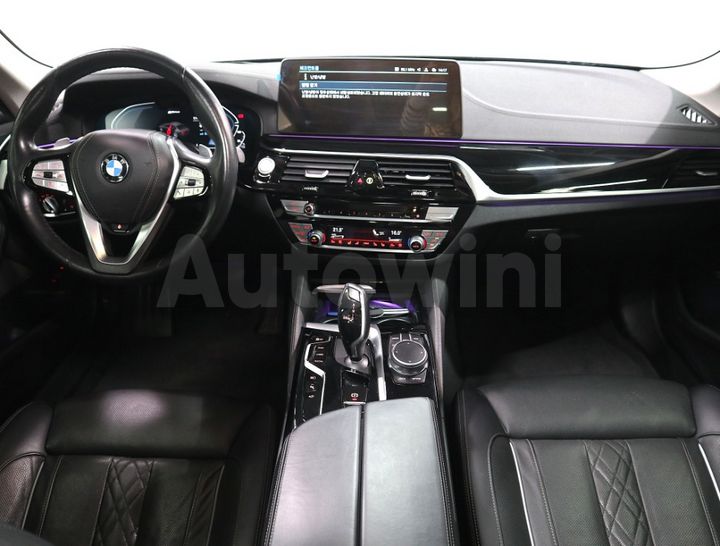BMW 5 Series 2021 — 5