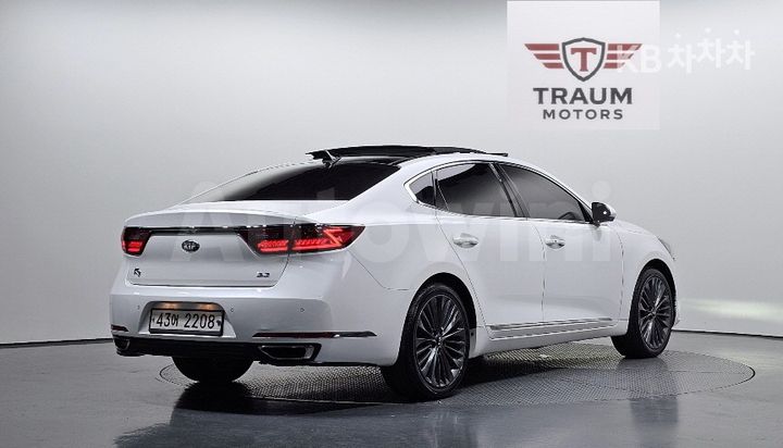 Kia K7 2017 — 2