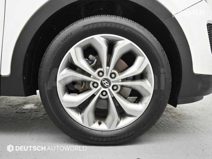 Hyundai SantaFe 2014 — 5