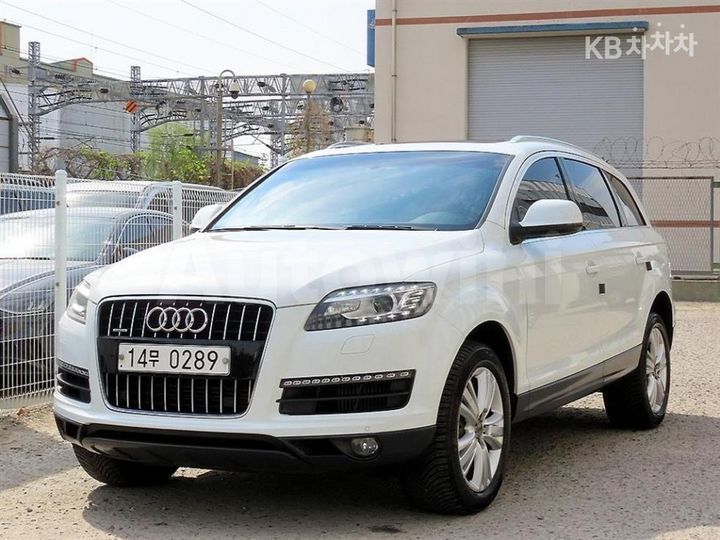 Audi Q7 2015 — 2