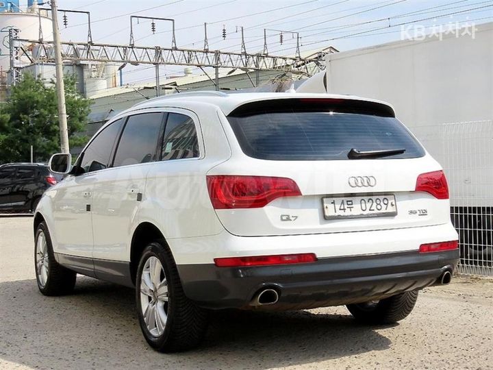 Audi Q7 2015 — 3