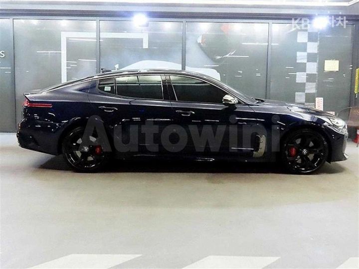 Kia Stinger 2020 — 3