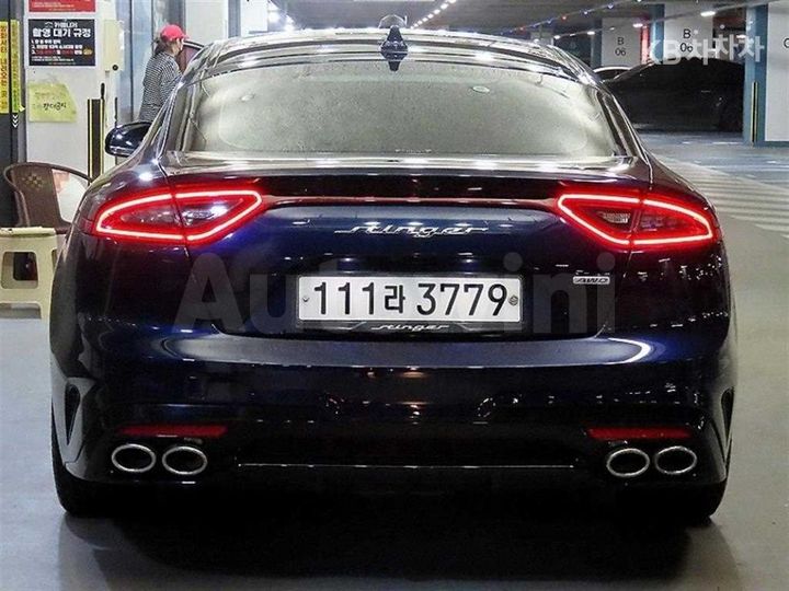 Kia Stinger 2020 — 5