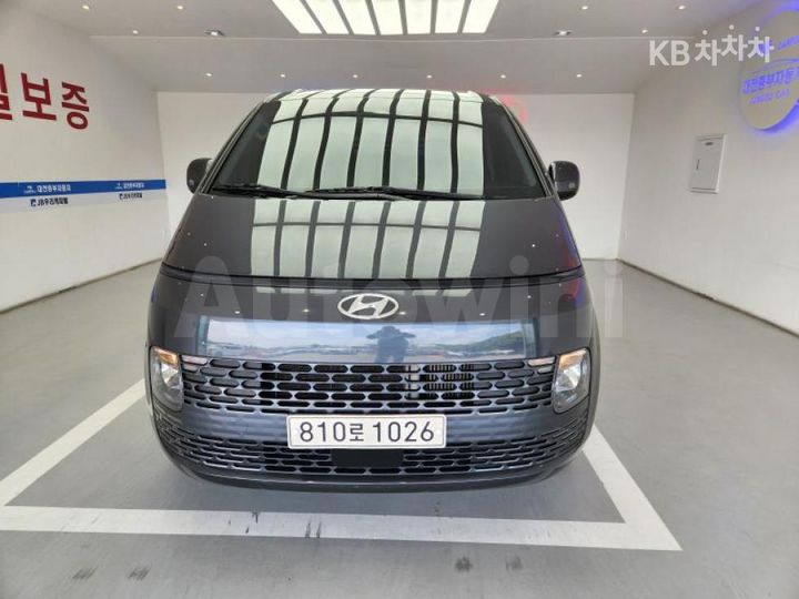 Hyundai Staria 2022 — 2