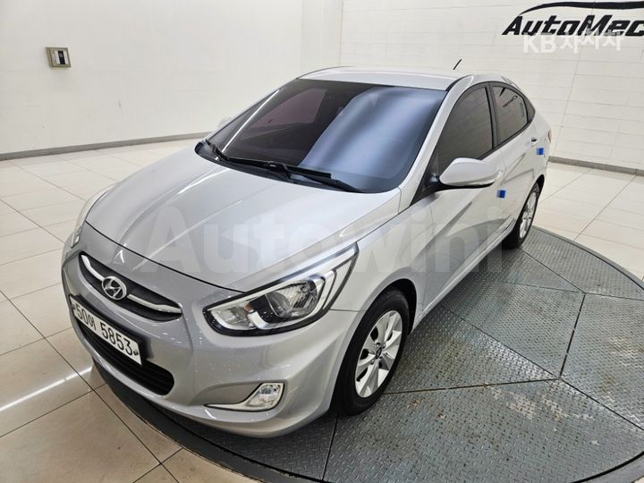 Hyundai Accent 2015 — 3
