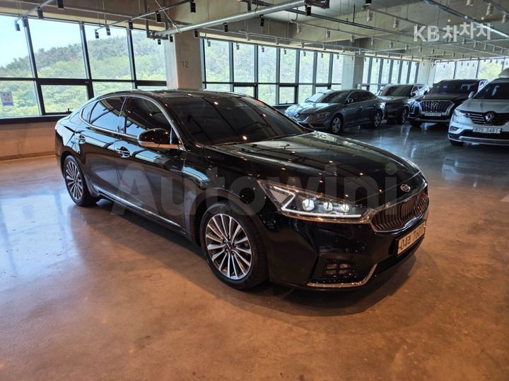Kia K7 2017 — 2
