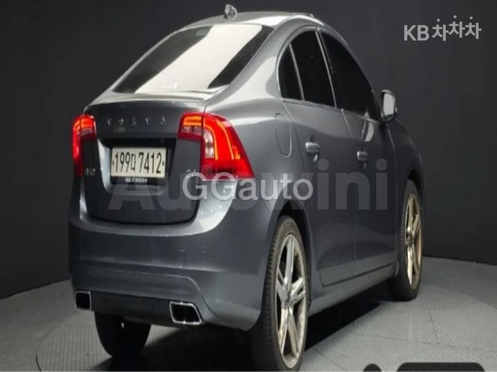 Volvo S60 2018 — 2