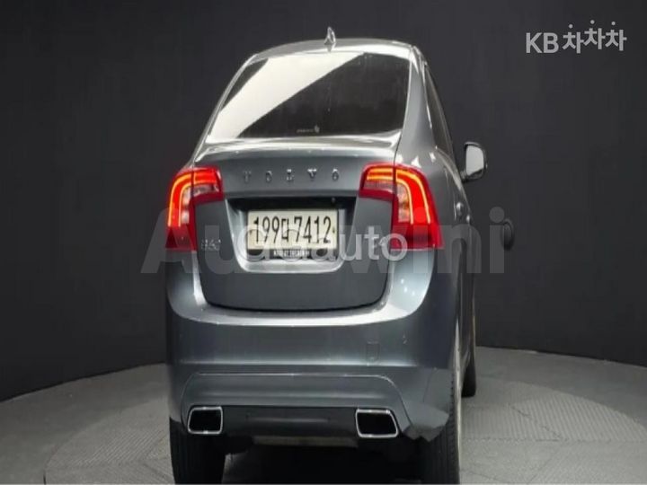 Volvo S60 2018 — 4