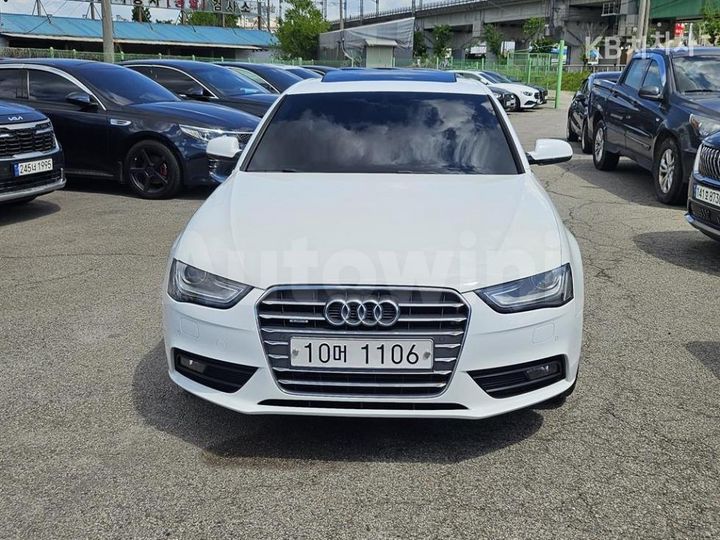 Audi A4 2013 — 2