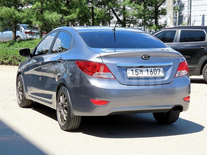 Hyundai Accent 2015 — 3