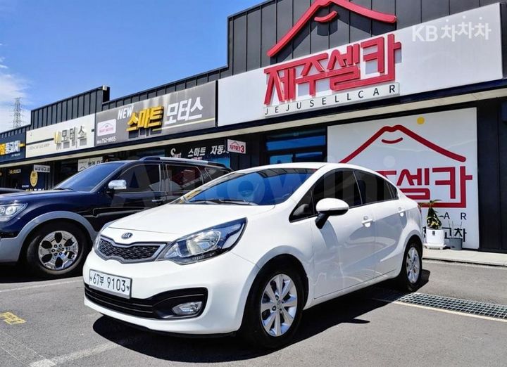 Kia Pride 2013 — 2