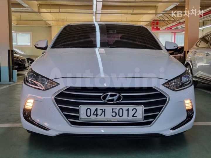 Hyundai Avante 2018 — 2