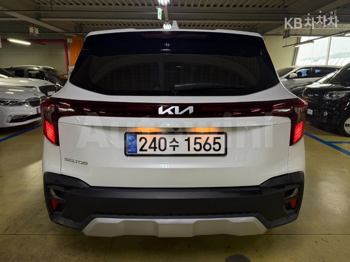 Kia Seltos 2025 — 4