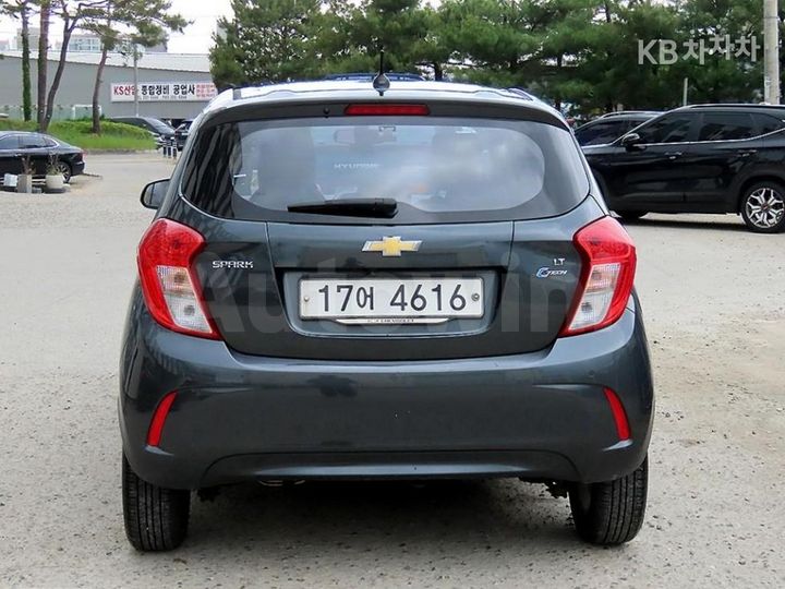 Chevrolet Spark 2018 — 4