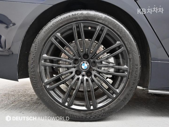 BMW 5 Series 2018 — 5