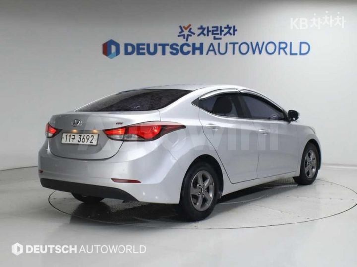 Hyundai Avante 2016 — 2