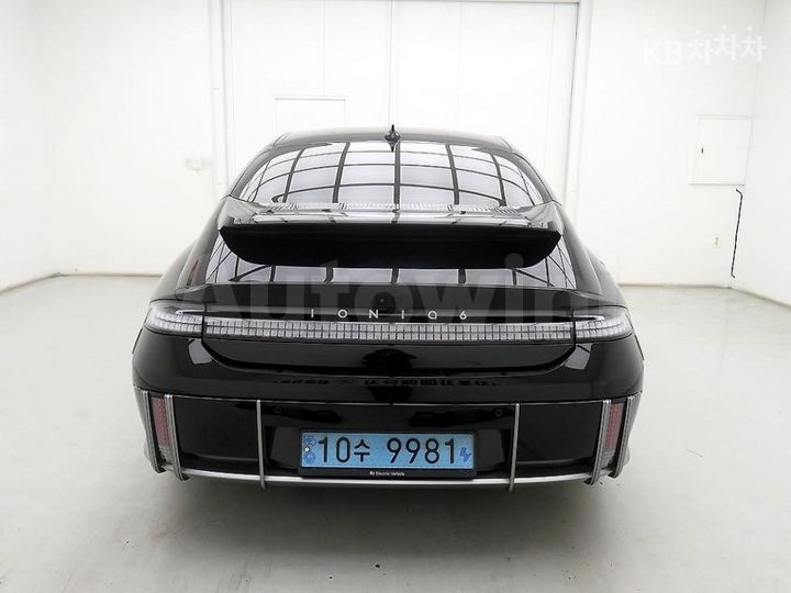 Hyundai Ioniq6 2023 — 3