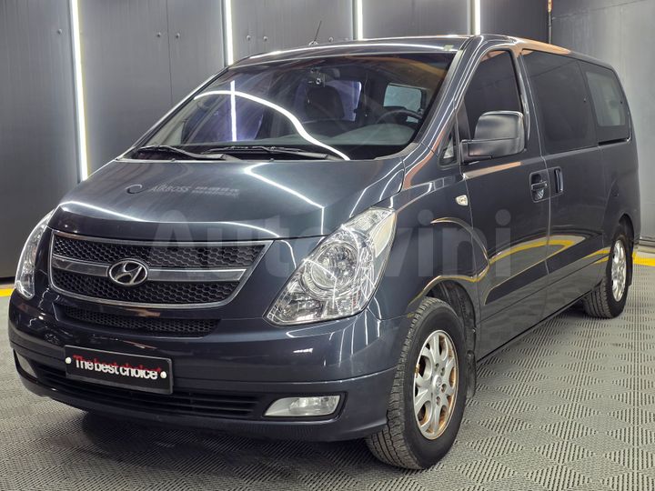 Hyundai Starex 2015 — 2