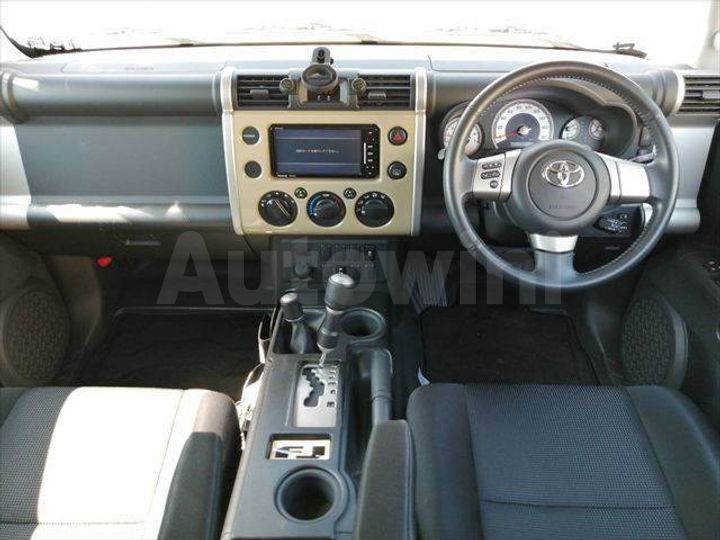 Toyota FJ Cruiser 2017 — 3